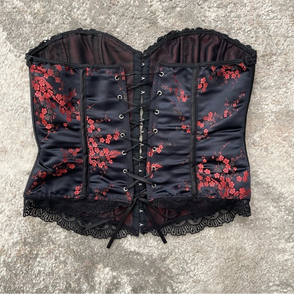DREAMGIRL Vintage 90s Black Red Floral Satin Vampire Stapless Lace Up Corset Top - Picture 5 of 9